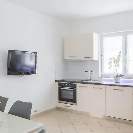 Apartment Delight *