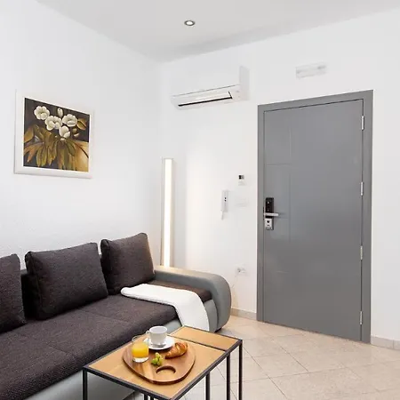 Delight Apartment *
